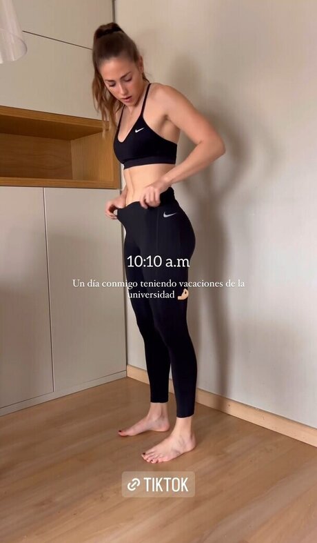 Clara Ferna ndez 無料のポルノスター 写真