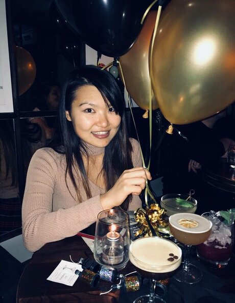 Mimee Xu 裸のポルノスター 画像