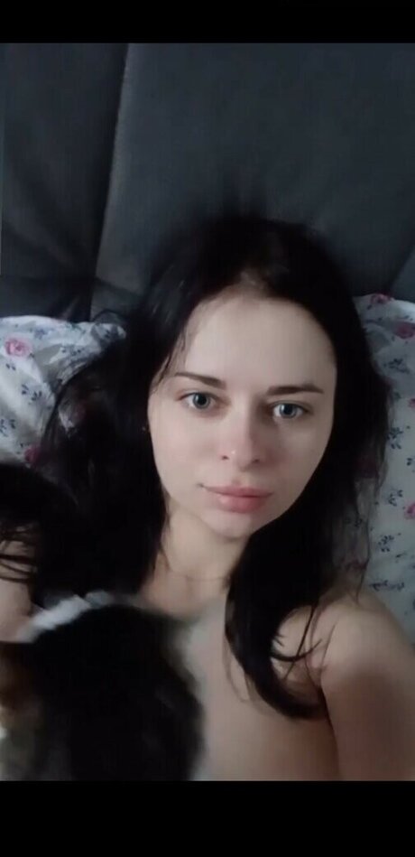 Zhukovachris アダルト女優 画像