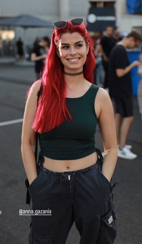 anna gazanis ポルノスター 写真