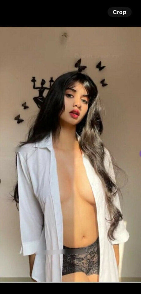 Aishwarya Harishankar 完璧なモデル 写真
