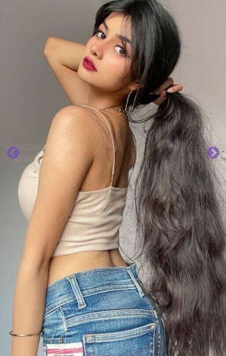Aishwarya Harishankar ポルノスター アート 画像