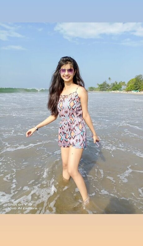 Aishwarya Harishankar セクシーモデル 画像