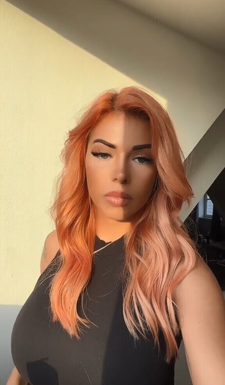 sophia allin モデル 画像