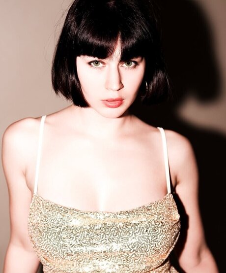Sophie N ther ヌードモデル 写真