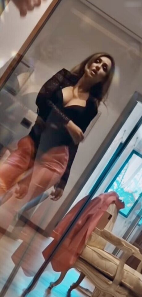Regina Hixt xxxモデル 写真