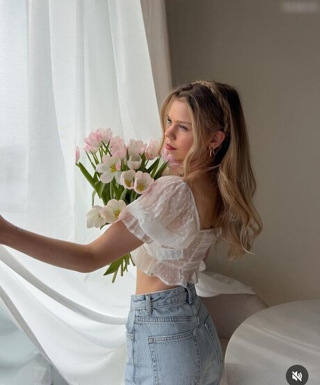 Lea Peach セクシーなスター アーカイブ