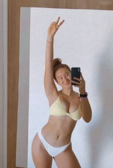 samjio ポルノモデル 写真