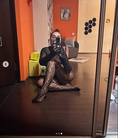 Oliviagoold Content セックスモデル 写真