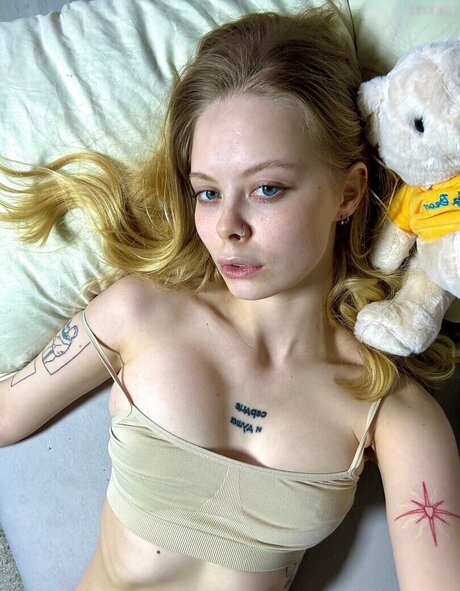 Luisa Kaiser 完璧な女優 写真