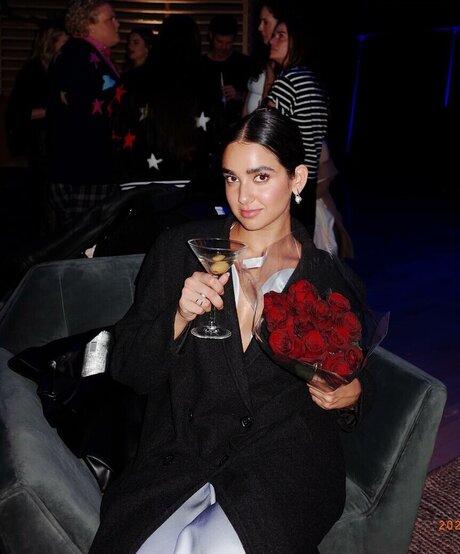 Geraldine Viswanathan アートスター 写真