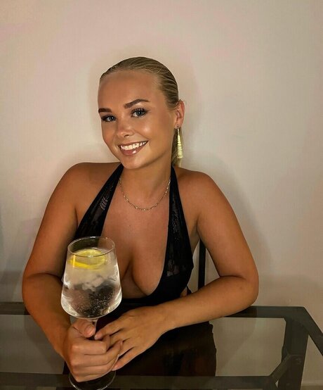 Ingeborg Anna Matilde Hansen ポルノスター 美しい 画像