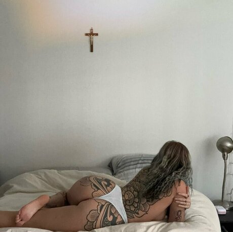 divinement bon セクシーなスター 写真
