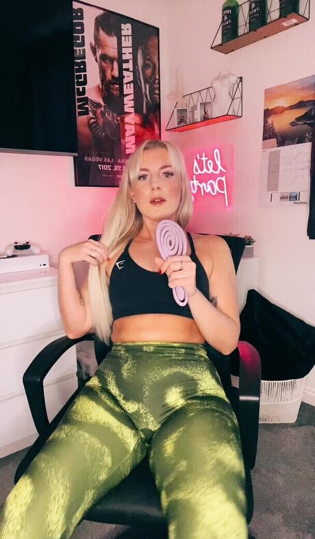Emily Walters 最高のスター 写真
