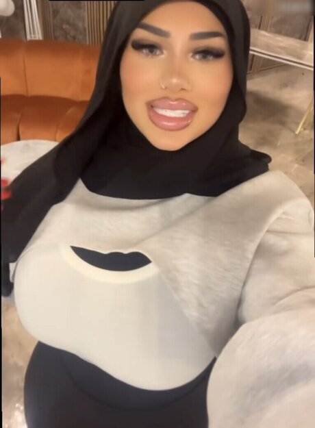 Abir zrk ホットなモデル 画像