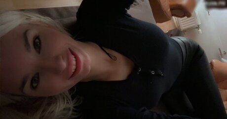 clarafoxxx profile image