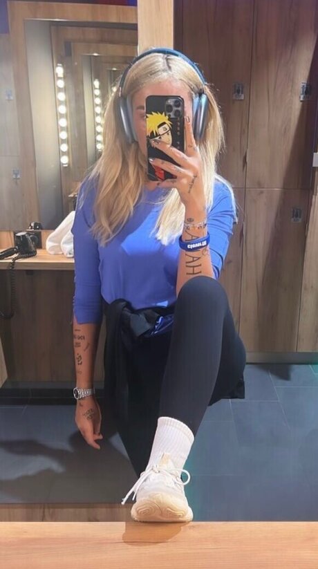 Loredana Zefi top profile image
