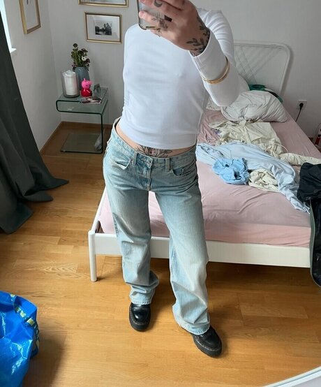 VICKY wasmachtvicky 裸モデル 画像