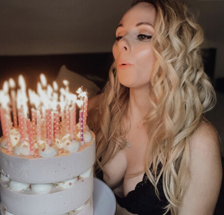 Jacqueline Sparrow ヌードモデル 写真