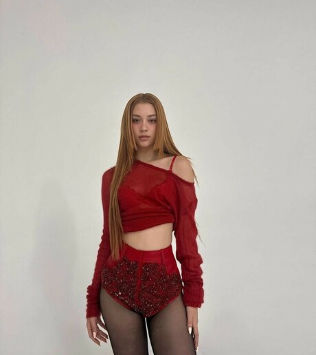 Megan Skiendiel 無料のスター 写真