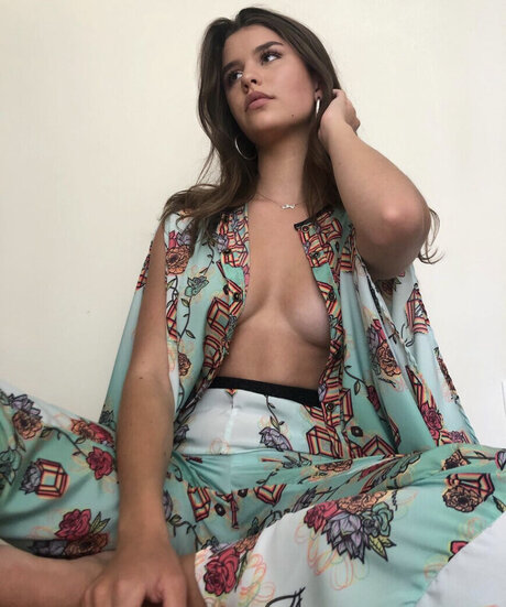 Maeve Tomalty トップ女優 画像
