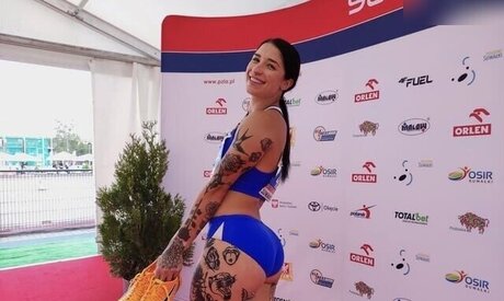 Ewa Swoboda 美しいスター 写真