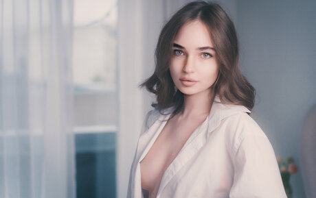 Kamilla Manina 裸のスター 画像