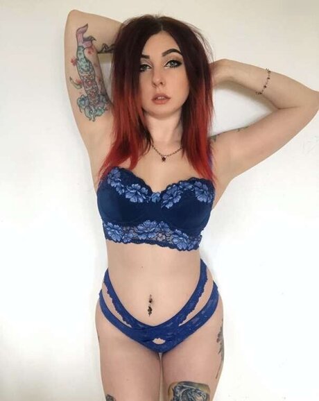 Lizzi Blake 素敵なスター アーカイブ