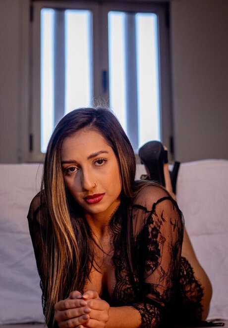 黒檀のランジェリーOnlyFans セクシーヌード 写真