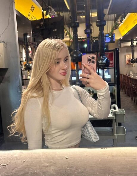 Dasha Gartman 最高のポルノスター 画像