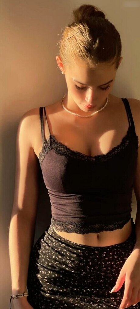 Kim Sara top profile image