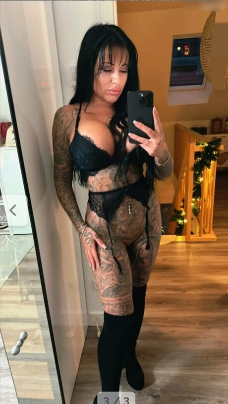 Julia Jasmin R hle セックスモデル 写真