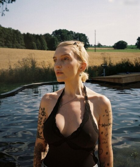 Mia Morgan 素敵なモデル 写真