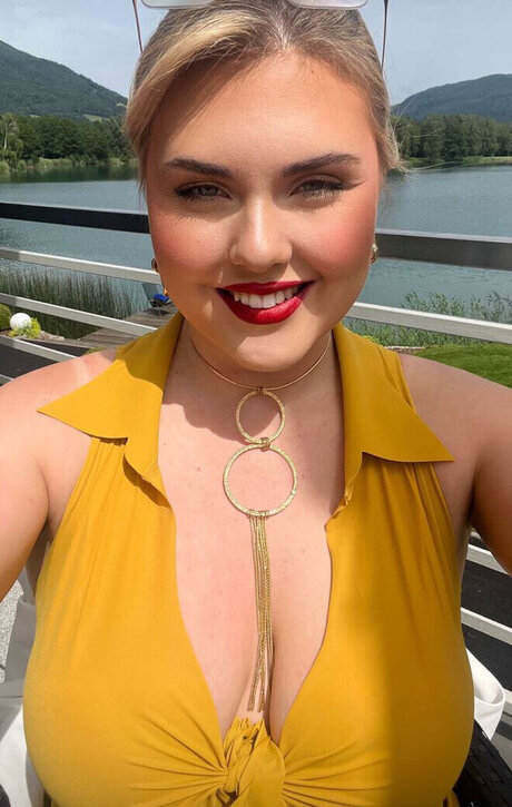 JohannaMuellner トップモデル 画像