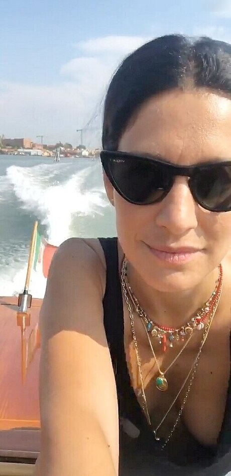 アナル熟女オンリーファンズ 無料セクシー ギャラリー