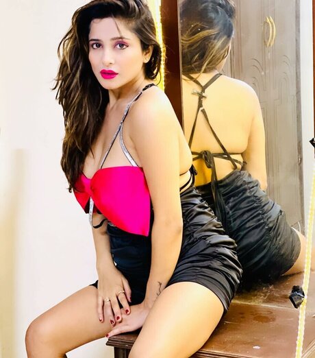 Kate Sharma ホットなポルノスター 写真