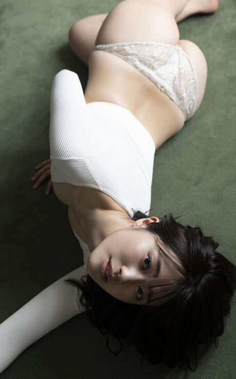 Mariri Sugimoto ヌードのポルノスター 画像