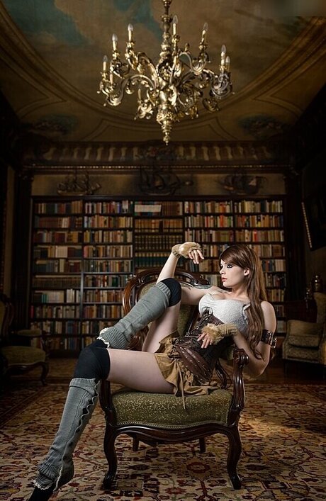 Chaos Isi セクシーモデル 写真