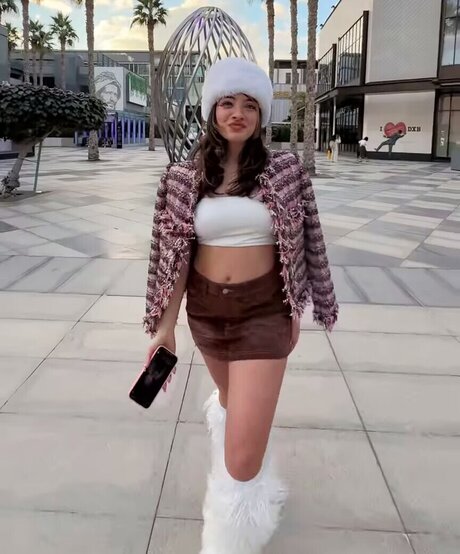 Leyla Afshonkar エロティック女優 写真