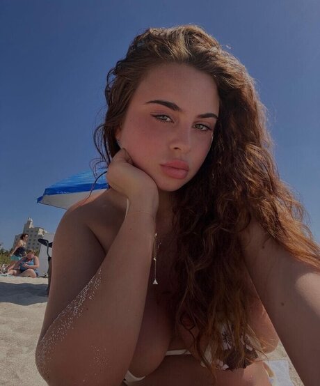 Luisa Senn 完璧なスター 写真