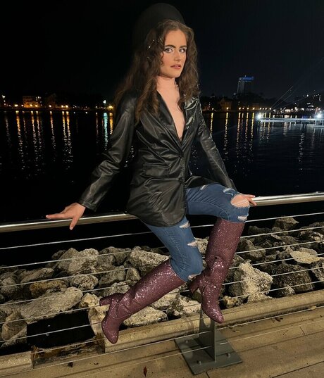 Felicia Thornsbury アダルトスター 画像