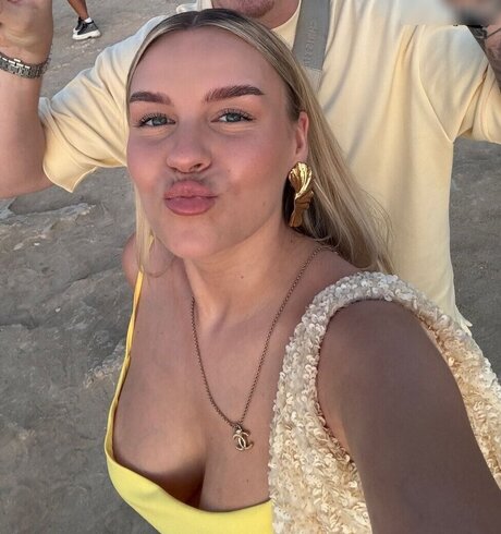 Dagi Bee ポルノスター 可愛い 写真