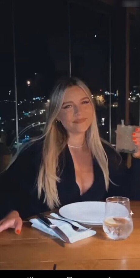 Dagi Bee xxxスター 写真