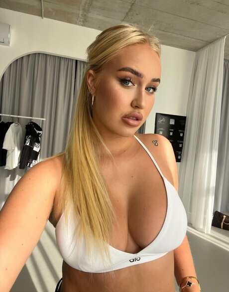 Bianca Behulova セクシー女優 ギャラリー