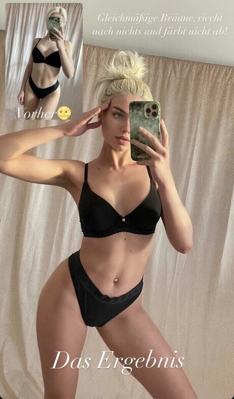 小さいペニスのシーメールOnlyFans ポルノ 写真