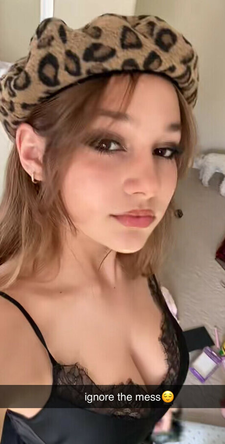 Sara Dobrik スターセックス 写真