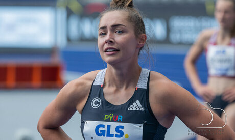 Gina L ckenkemper ポルノスター 裸 画像