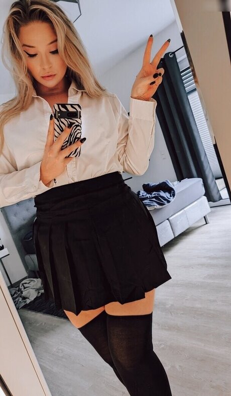 neeviliciouz 完璧な女優 画像