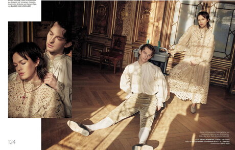 Emilia Sch le エロティックなスター 写真