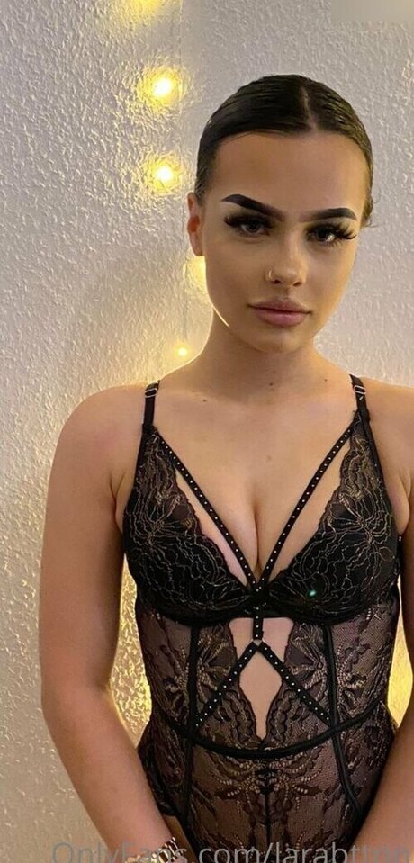 アジアンダディOnlyFans アート裸 ギャラリー